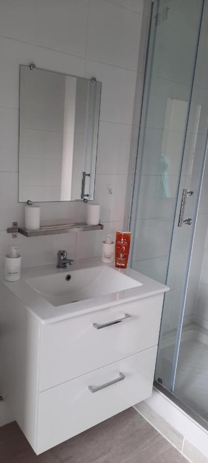 Studio Parking Gratuit Sur Place Claye Souilly Claye-Souilly Exterior foto